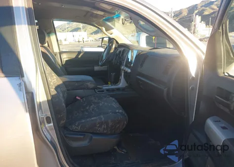 2007 Toyota Tundra Sr5 V8 z USA, uszkodzony, nr VIN 5TFRV54197X025246